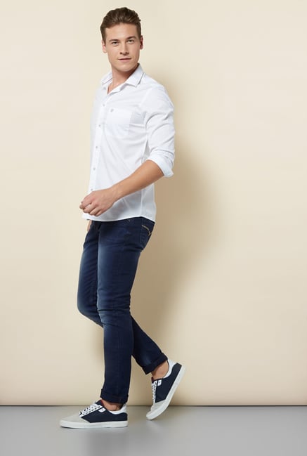 Integriti Blue Cotton Heavily Washed Jeans Integriti Blue Cotton Heavily Washed Jeans
