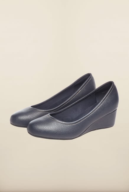 Pavers England Navy Wedges Pavers England Navy Wedges