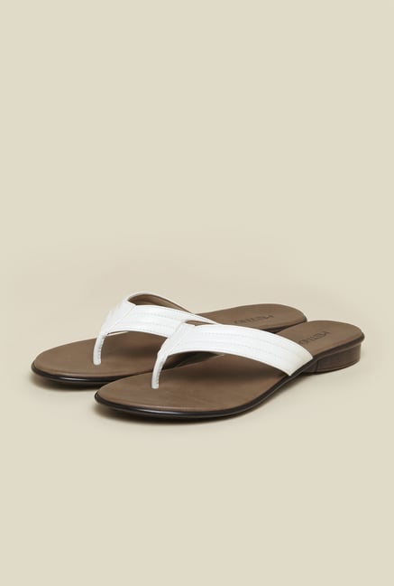 Metro White Casual Thongs Metro White Casual Thongs