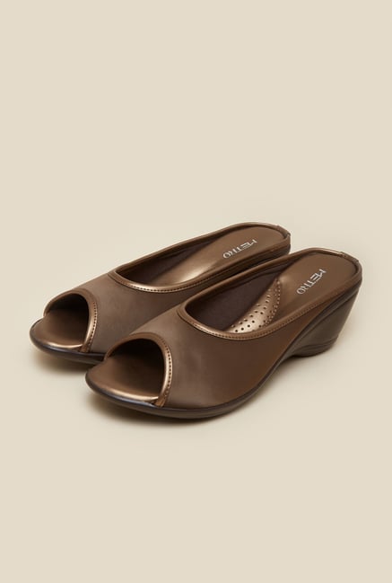 Metro Gold Wedge Sandals Metro Gold Wedge Sandals