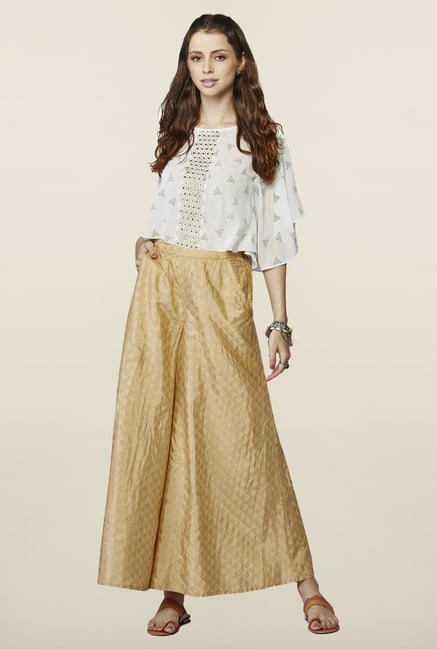 Global Desi Off White Printed Crop Top Global Desi Off White Printed Crop Top