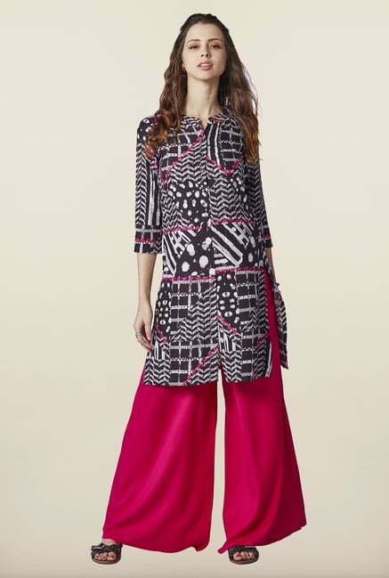 Global Desi Black Regular Fit Kurti Global Desi Black Regular Fit Kurti