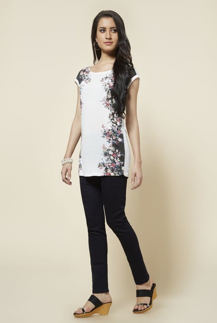Zudio White Lucy Printed Top Zudio White Lucy Printed Top