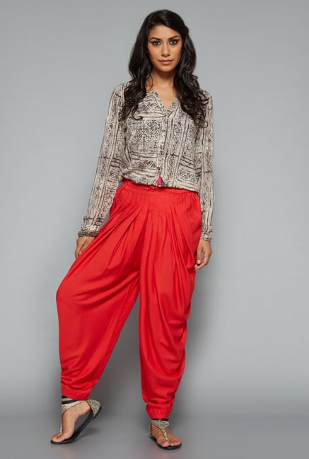 Bombay Paisley Beige Printed Alia Top Bombay Paisley Beige Printed Alia Top