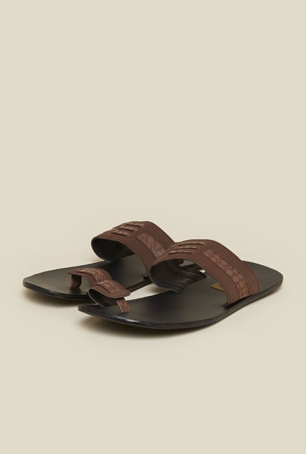 Mochi Brown Toe Ring Sandals Mochi Brown Toe Ring Sandals
