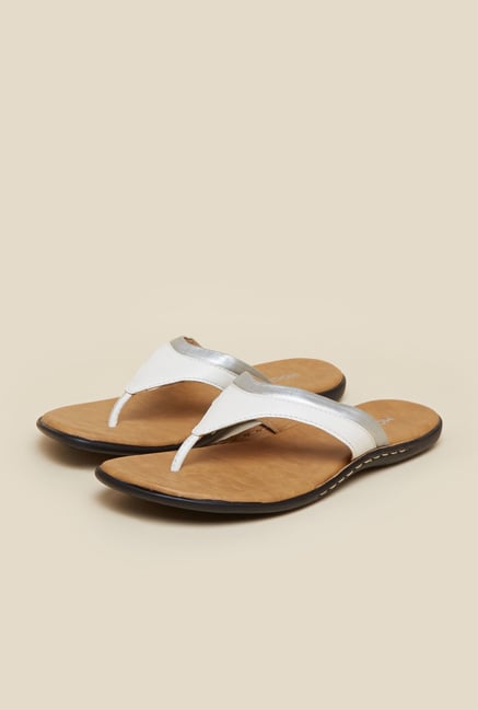 Mochi White Flat Thong Sandals Mochi White Flat Thong Sandals
