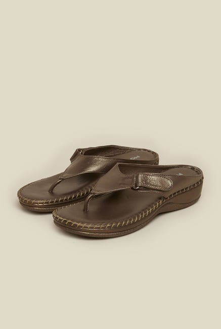 Mochi Antique Gold Leather Thongs Mochi Antique Gold Leather Thongs