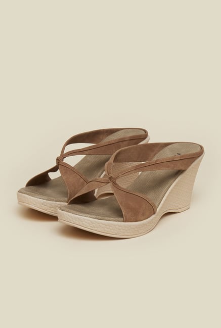 Mochi Chikoo Cross Strap Sandals Mochi Chikoo Cross Strap Sandals