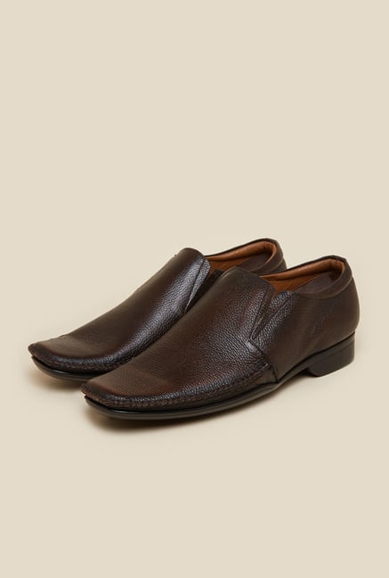 Mochi Brown Leather Slip-On Shoes Mochi Brown Leather Slip-On Shoes