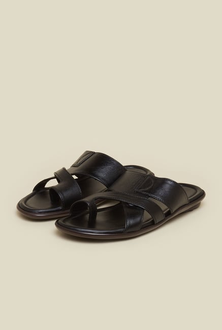Mochi Black Leather Toe Ring Sandals Mochi Black Leather Toe Ring Sandals