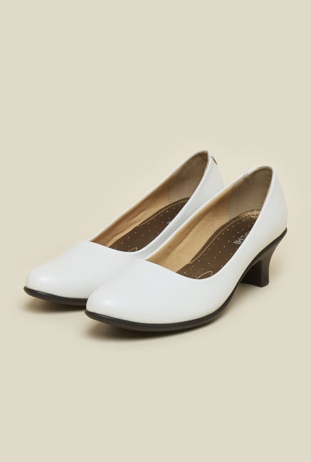 Mochi White Kitten Pumps Mochi White Kitten Pumps