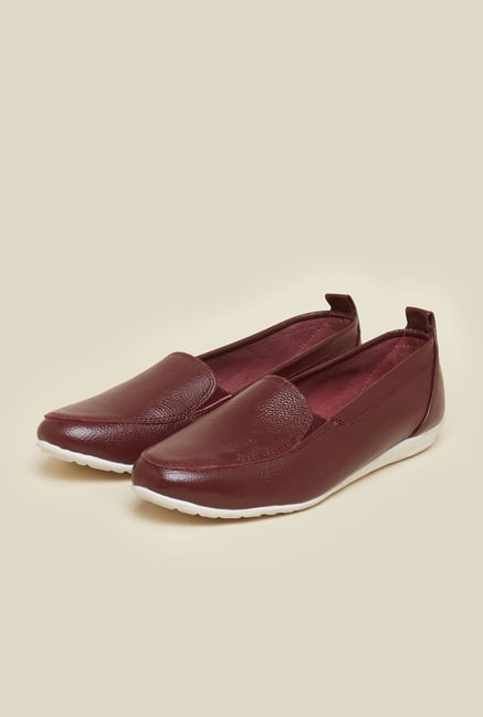 Mochi Maroon Casual Shoes Mochi Maroon Casual Shoes