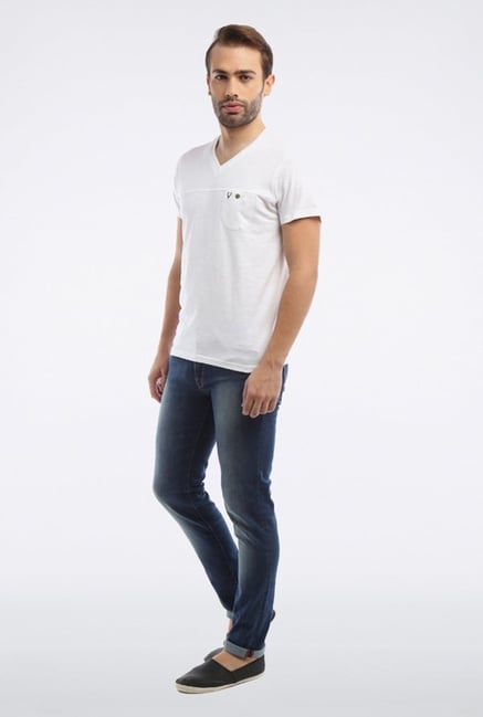 Allen Solly White Solid T shirt Allen Solly White Solid T shirt