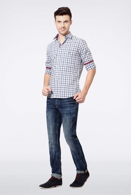 Van Heusen White Checks Casual Shirt Van Heusen White Checks Casual Shirt