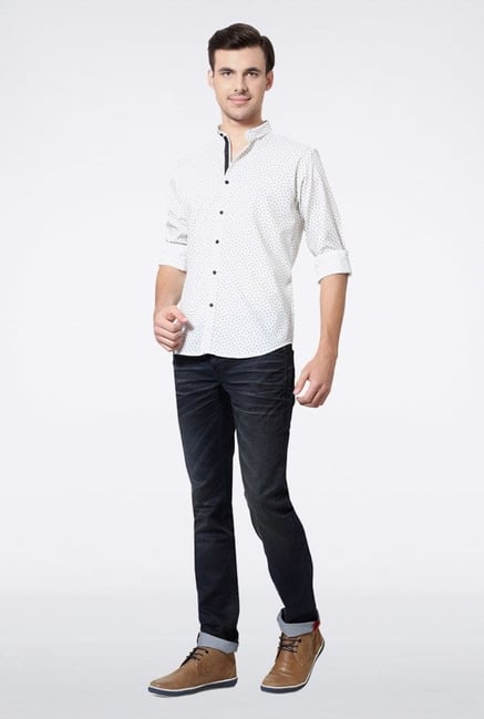 Van Heusen White Printed Casual Shirt Van Heusen White Printed Casual Shirt