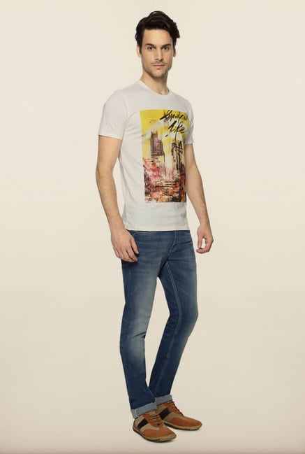 Van Heusen White Graphic Crew T Shirt Van Heusen White Graphic Crew T Shirt