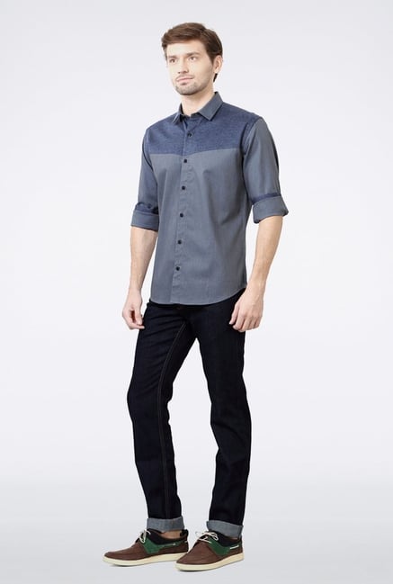 Van Heusen Blue Solid Casual Shirt Van Heusen Blue Solid Casual Shirt