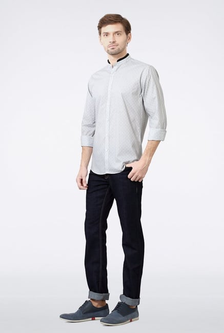 Van Heusen White Self Printed Casual Shirt Van Heusen White Self Printed Casual Shirt