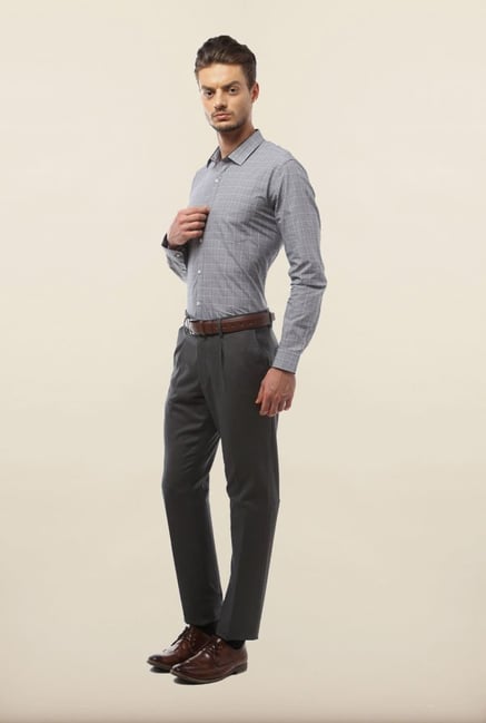 Van Heusen Grey Checks Formal Shirt Van Heusen Grey Checks Formal Shirt