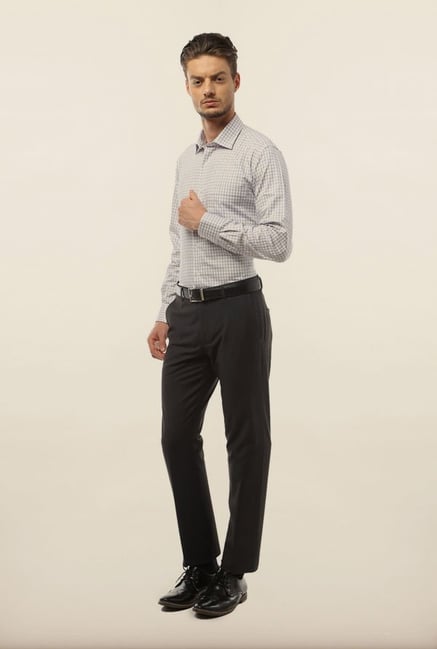 Van Heusen White Checks Formal Shirt Van Heusen White Checks Formal Shirt