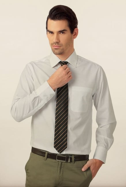 Peter England White Solid Formal Shirt Peter England White Solid Formal Shirt