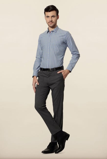 Van Heusen Blue Checks Formal Shirt Van Heusen Blue Checks Formal Shirt
