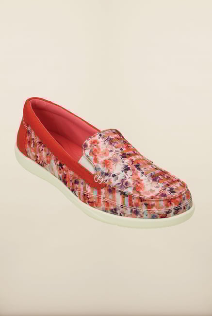 Crocs Walu II Striped Floral Red & White Loafers Crocs Walu II Striped Floral Red & White Loafers