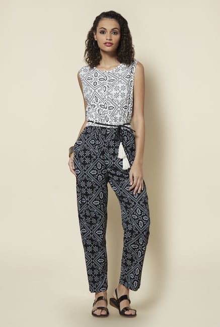 Zudio Off White Printed Jumpsuit Zudio Off White Printed Jumpsuit