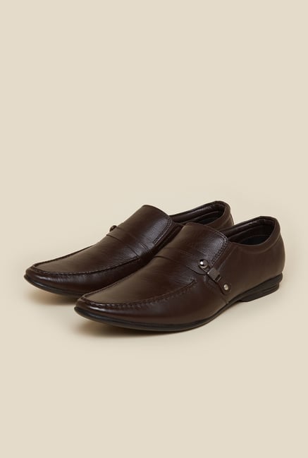 Mochi Brown Leather Slip-On Shoes Mochi Brown Leather Slip-On Shoes
