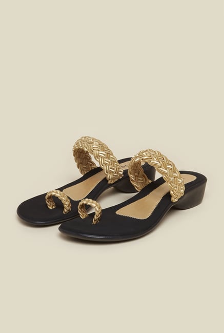 Mochi Gold Toe Ring Flat Sandals Mochi Gold Toe Ring Flat Sandals