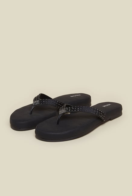 Mochi Black Flat Thong Sandals Mochi Black Flat Thong Sandals