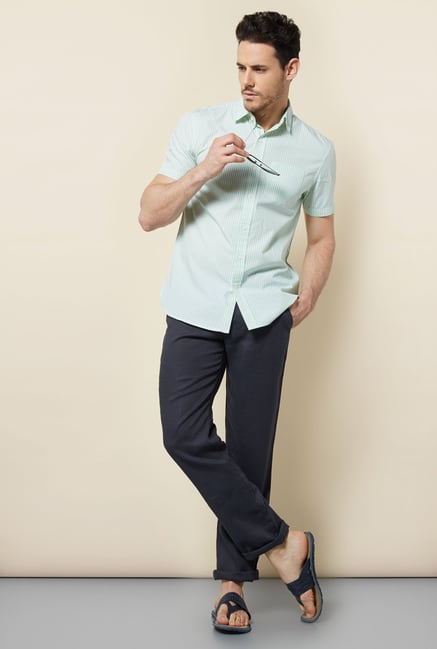 Cottonworld Black Solid Slim Fit Chinos Cottonworld Black Solid Slim Fit Chinos