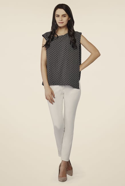 AND Black Alissa Dice Printed Top AND Black Alissa Dice Printed Top