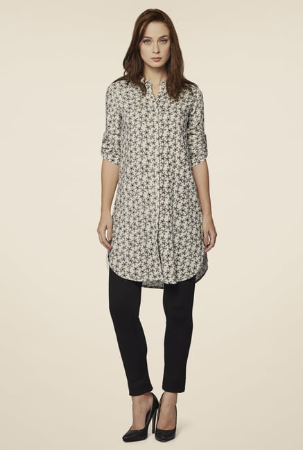 AND Black & White Daisy Blossom Shirt Tunic AND Black & White Daisy Blossom Shirt Tunic