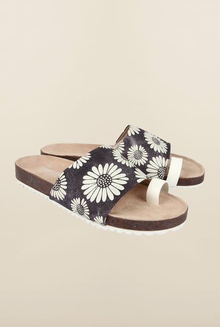 Cobblerz Black Flat Sandals Cobblerz Black Flat Sandals
