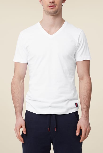s.Oliver White Solid T Shirt s.Oliver White Solid T Shirt