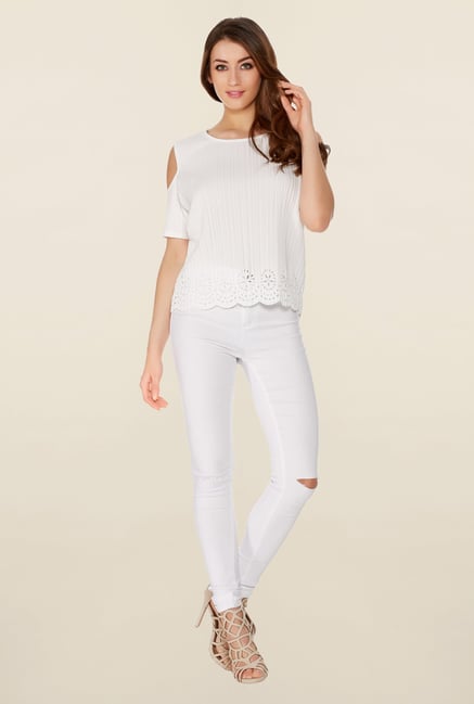 Quiz White Solid Pleated Top Quiz White Solid Pleated Top