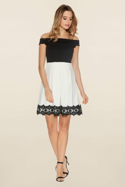 Quiz Black & White Pleated Skater Dress Quiz Black & White Pleated Skater Dress