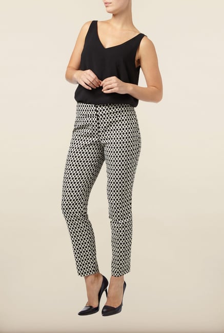 Phase Eight Black Printed Casual Trousers Phase Eight Black Printed Casual Trousers
