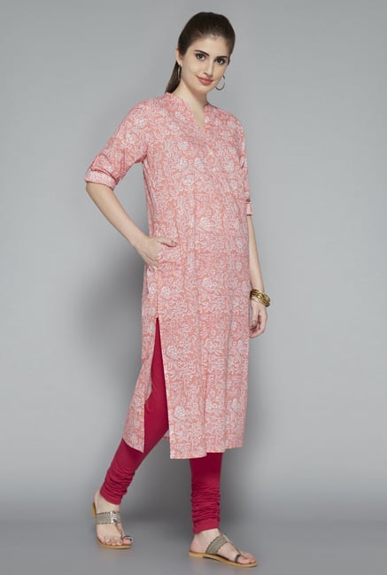 Utsa Peach Floral Printed Kurta Utsa Peach Floral Printed Kurta