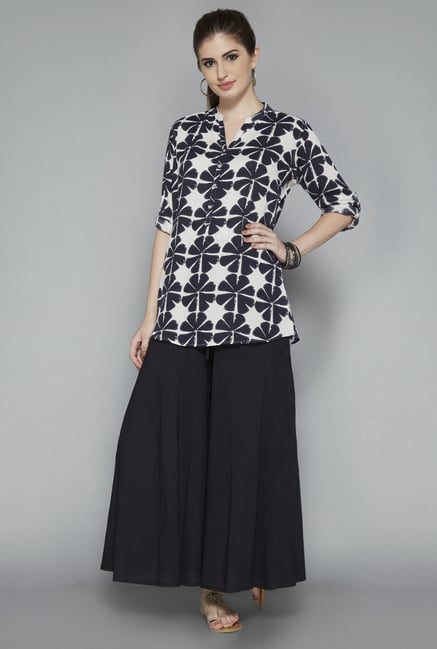 Utsa White Floral Printed Kurti Utsa White Floral Printed Kurti