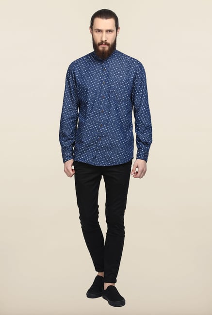 Turtle Blue Paisley Print Casual Shirt Turtle Blue Paisley Print Casual Shirt