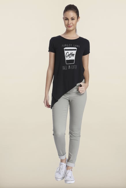 Only Black Graphic Printed T-shirt Only Black Graphic Printed T-shirt