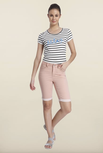 Only Misty Rose Solid Skinny Fit Shorts Only Misty Rose Solid Skinny Fit Shorts