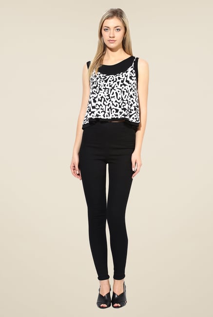 Avirate Black & White Printed Top Avirate Black & White Printed Top