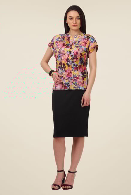 Avirate Multicolor Printed Top Avirate Multicolor Printed Top