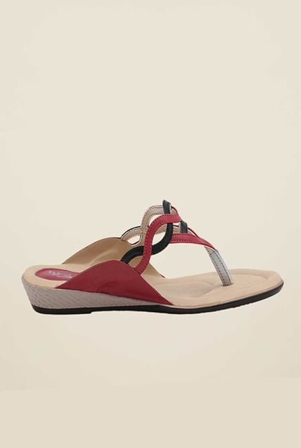 La Briza Maroon Flat Thong Sandals La Briza Maroon Flat Thong Sandals