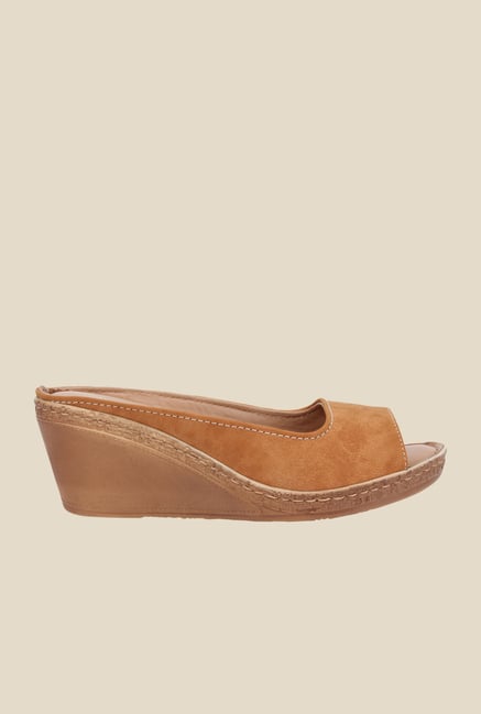 La Briza Tan Mule Wedge Sandals La Briza Tan Mule Wedge Sandals