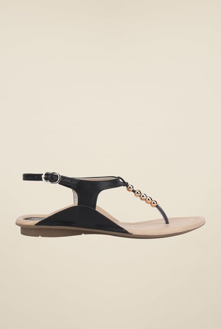 La Briza Black Thong Sandals La Briza Black Thong Sandals