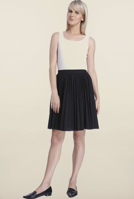 Vero Moda Black Solid Skirt Vero Moda Black Solid Skirt
